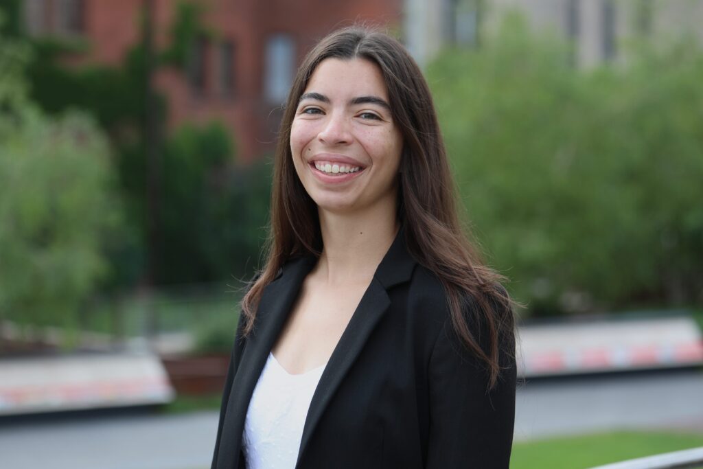 Mariana Quinn Headshot